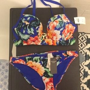 Abercrombie & Fitch Floral bathing suit